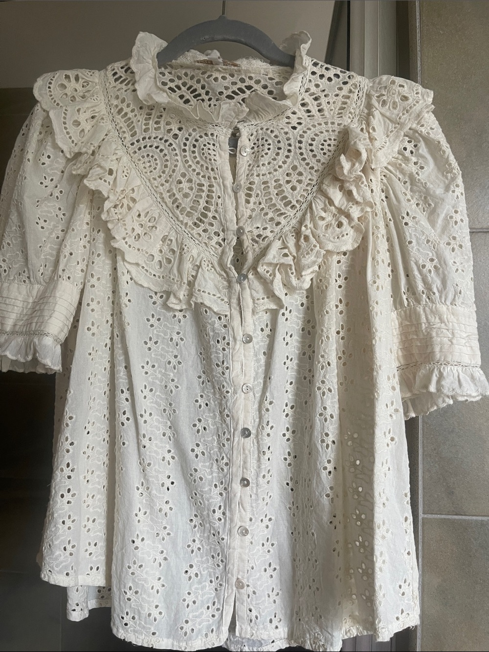 Lace Eyelet Ruffle Button-Front Women's Blouse - Cream